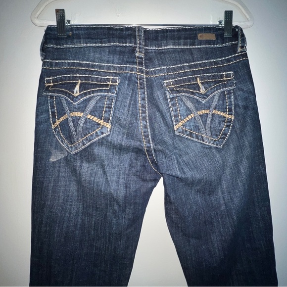 Kut from the kloth bootcut Natalie,‎ jeans, size 4 - Picture 8 of 16
